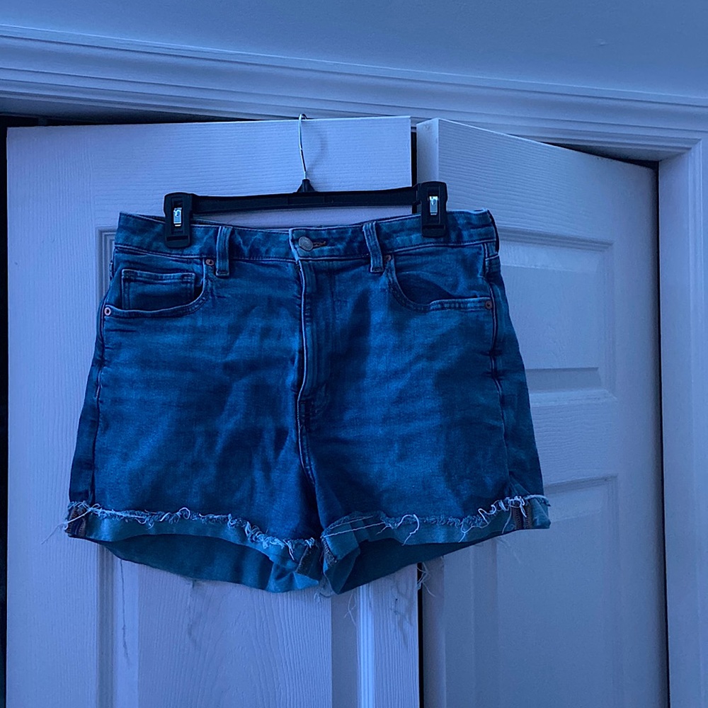 american eagle mom shorts